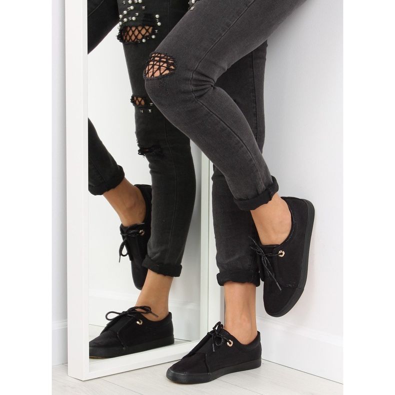 Schwarze Damenturnschuhe MB102 Schwarz 1