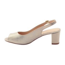 Sandalen auf dem Pfosten von Sergio Leone 810 gelb braun 2