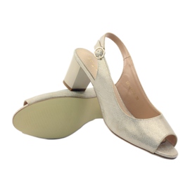 Sandalen auf dem Pfosten von Sergio Leone 810 gelb braun 3