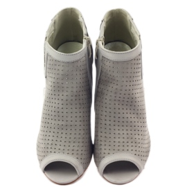 M.Daszyński Durchbrochene Stiefel mit Daszyński-Ledereinsatz grau 4