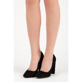 Wildlederpumps an der Säule schwarz 1