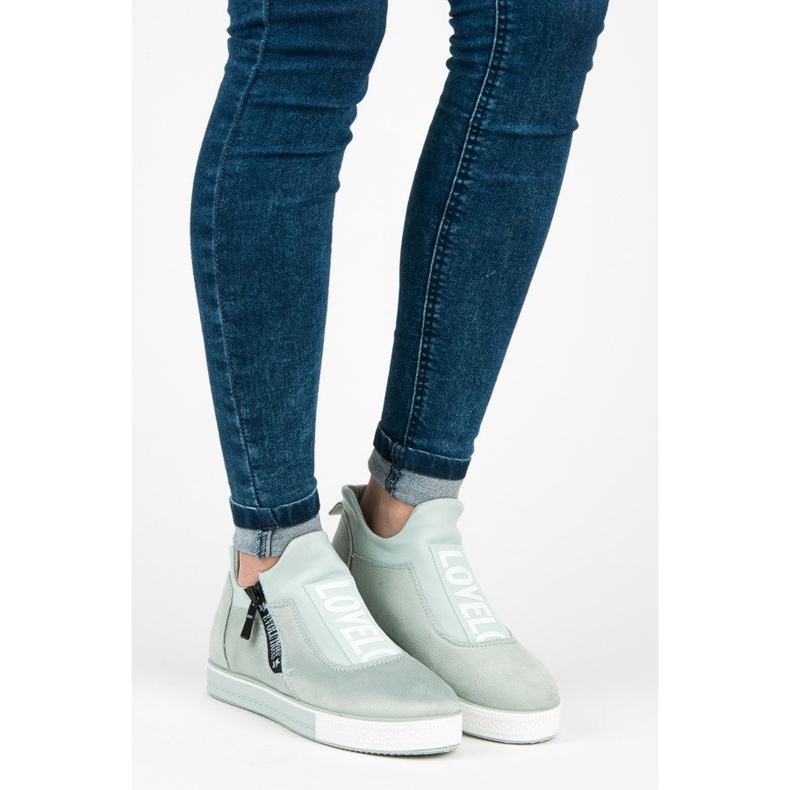 Ideal Shoes Grüne Wildlederturnschuhe 1