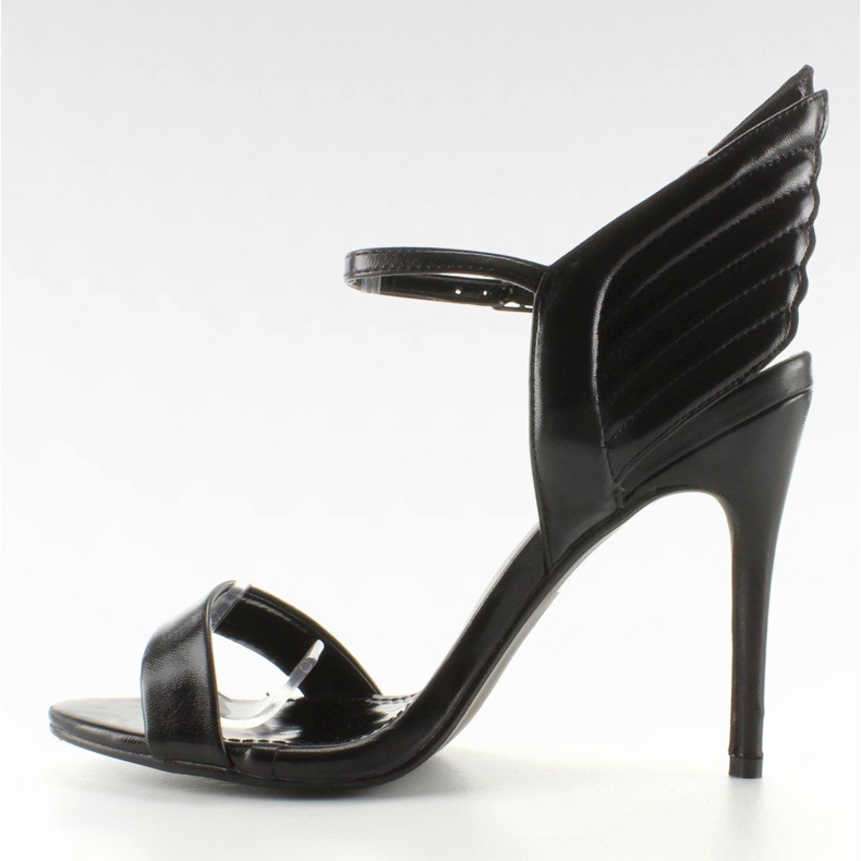 Sandalen an einer Nadel mit Flügeln LT65 Schwarz 2