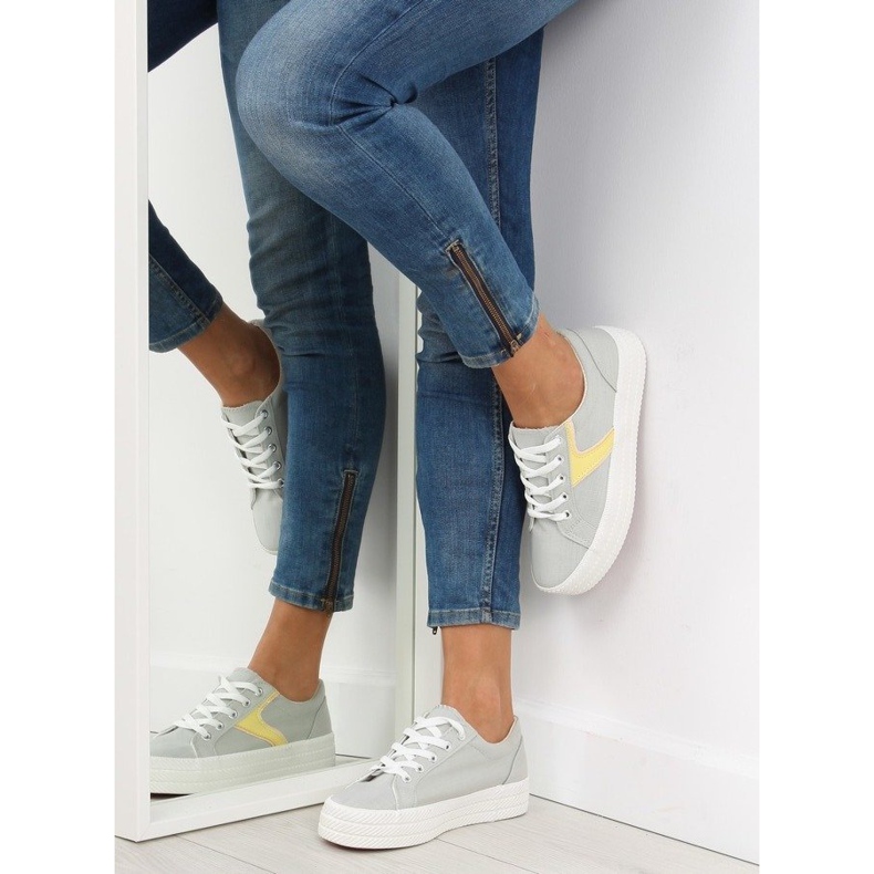 Graue Sneaker auf hoher Sohle K1831401 Gris 1