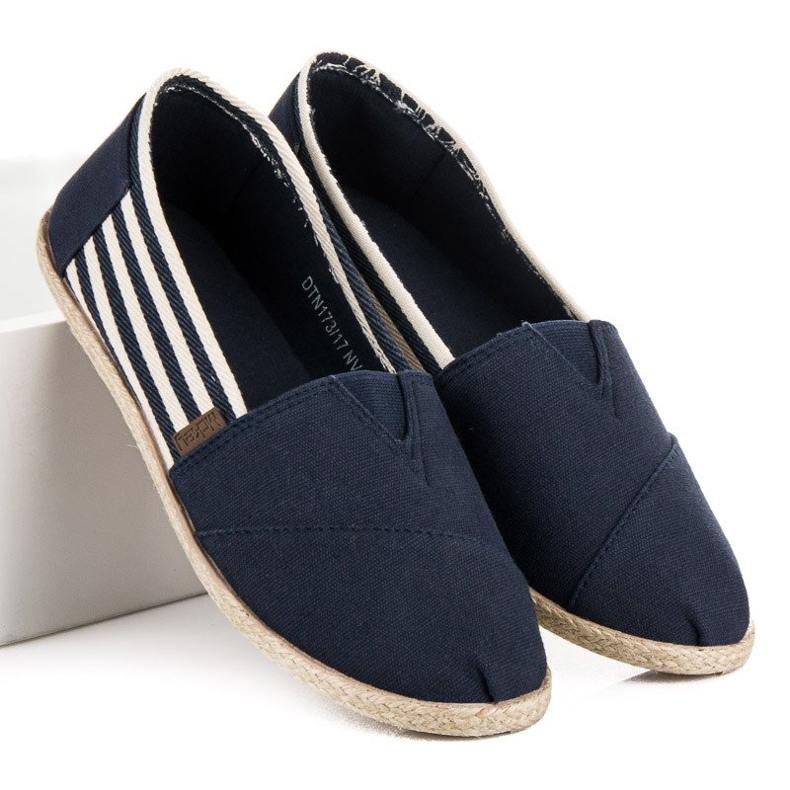 McKey Marineblaue Espadrilles 1