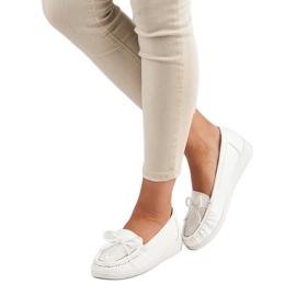 Tullo Weiße Loafer für Damen 2