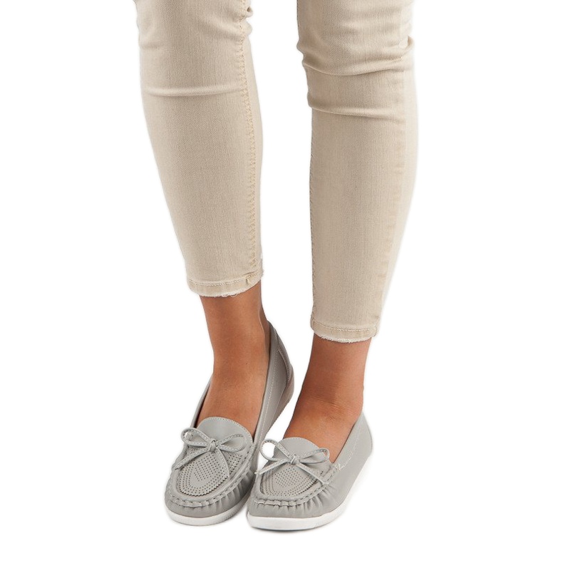 Tullo Graue Loafer für Damen 1