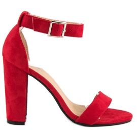 Klassische Sandalen an einer Bar rot 1