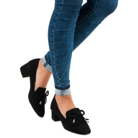 Mokassins auf einem Pfosten schwarz 1