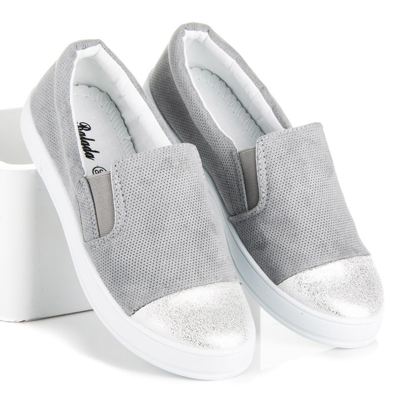 Balada Slip on Modestil grau 1