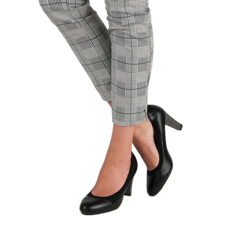 Schwarze Vinceza-Pumps 2