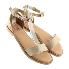 Beige Sandalen mit Nieten 117-11 beige 2