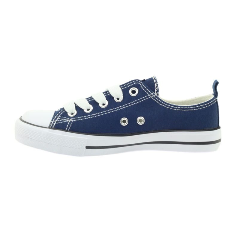 Marineblaue, gebundene Turnschuhe von American Club 2