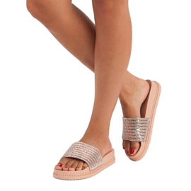 Rosa Pantoffeln mit Kristallen 2