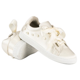 Satin-Turnschuhe mit Perlen beige 2