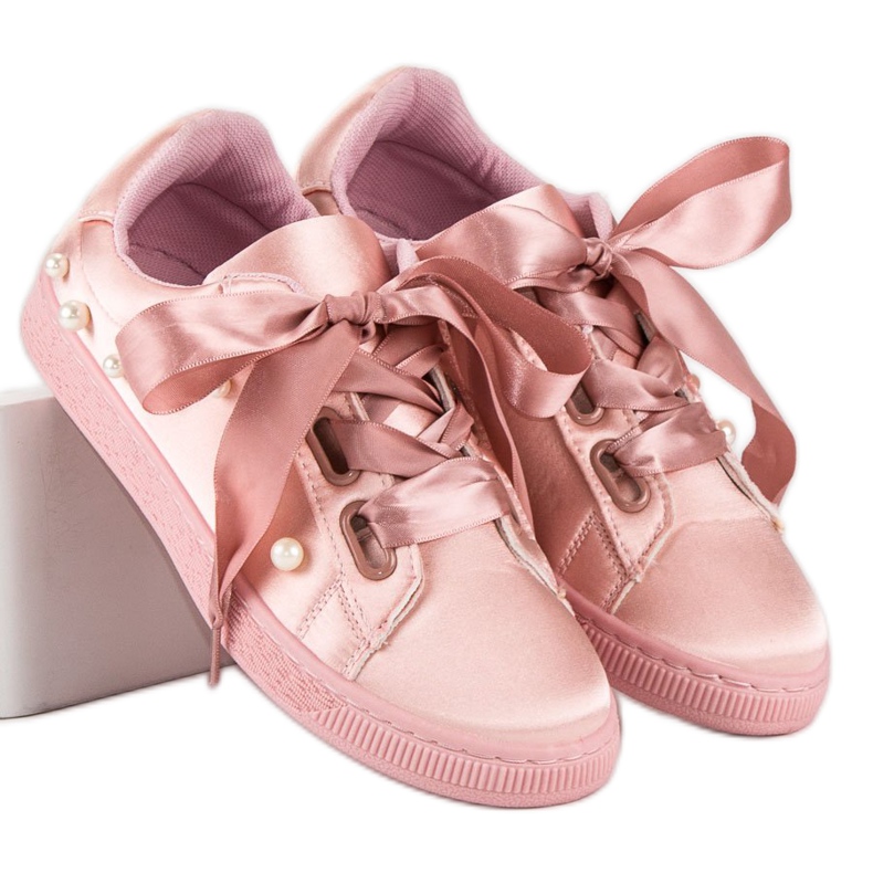Satin-Turnschuhe mit Perlen rosa 2