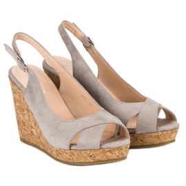 Super Mode Sandalen auf einem Keilabsatz aus Kork grau 5
