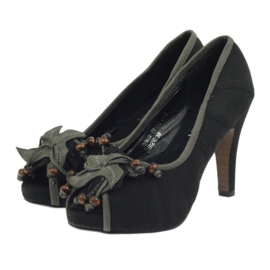 Via-Nova Schwarze Pumps mit Via Nova 041 Perlen grau 3