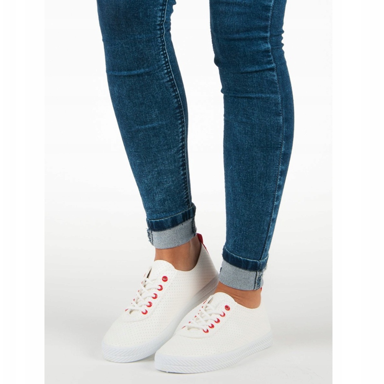 Kylie Durchbrochene gebundene Turnschuhe weiß 1