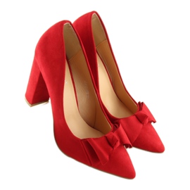 Pumpen auf dem roten Pfosten SY42 Red 1