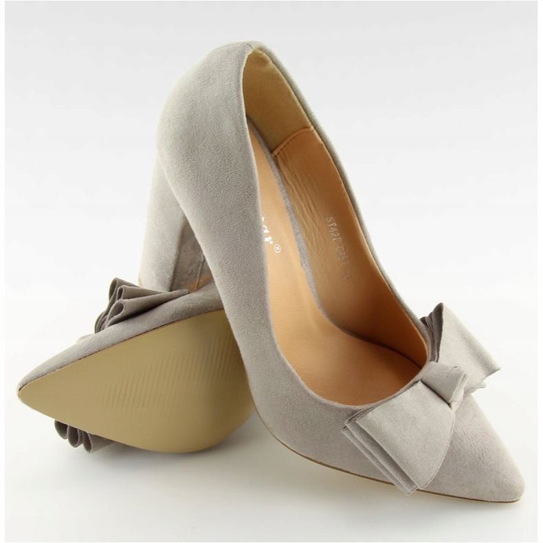 Pumps am grauen Pfosten SY42 Grey 2