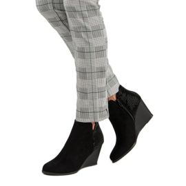 Corina Elegante Keilstiefel schwarz 1