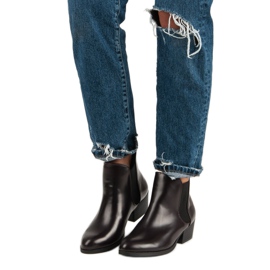 Corina Dunkelburgunderrote Chelsea-Boots mit hohen Absätzen schwarz 2