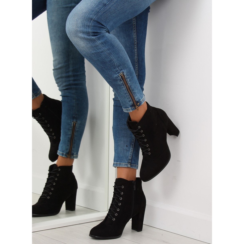 Stiefel mit stabilem Absatz schwarz JA161 2