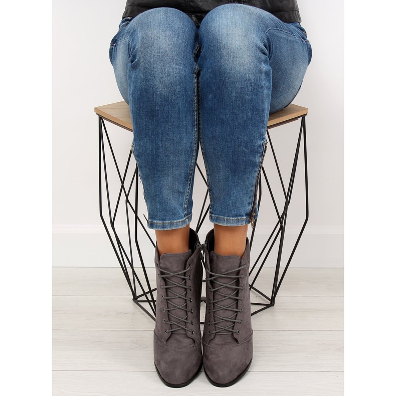 Stiefel mit stabilem Absatz grau JA161 grau 1