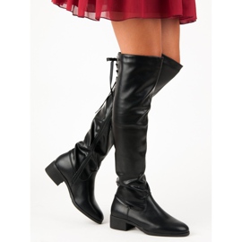 Schwarze Stiefel über dem Knie 2