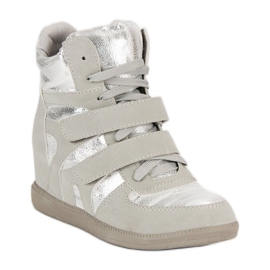 Glänzende Turnschuhe grau 1