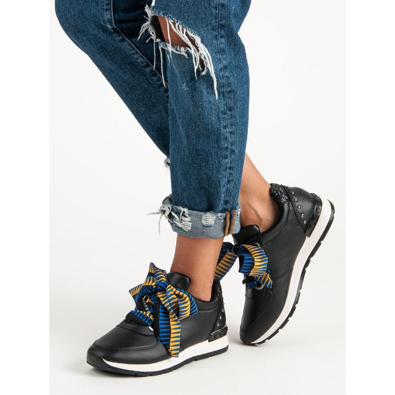 Modische gebundene Sneaker schwarz 2