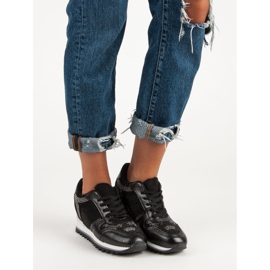 Stylische schwarze Sneaker 2