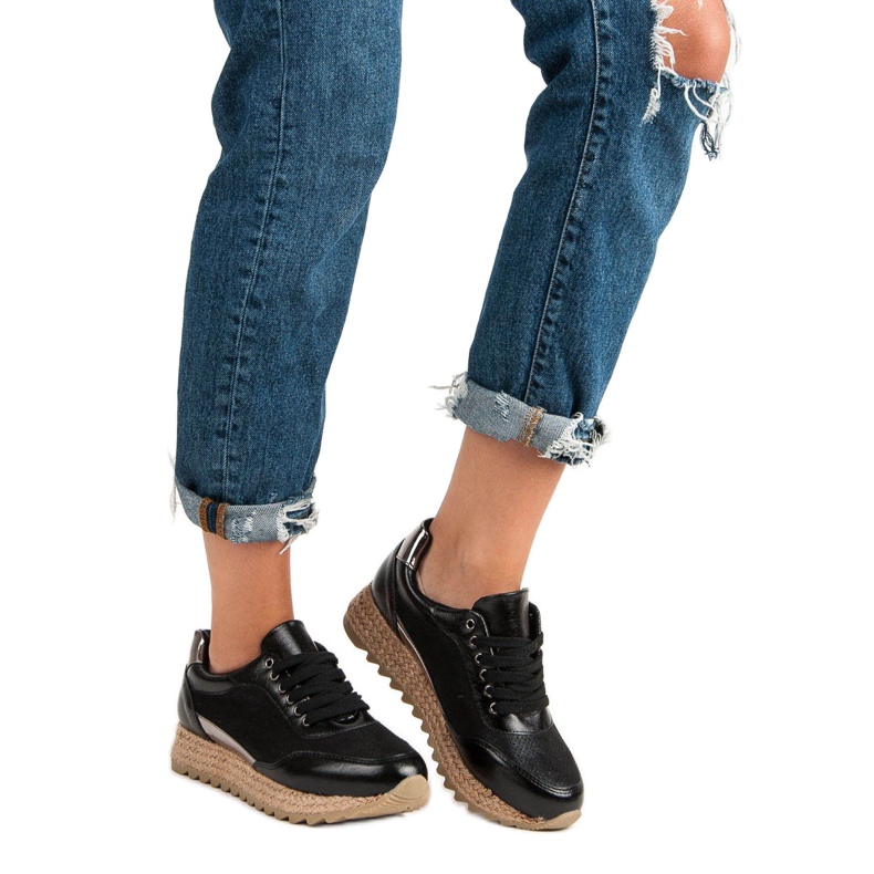 Bestelle Gebundene Turnschuhe schwarz 1