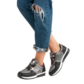 Stylische Sportschuhe schwarz 2