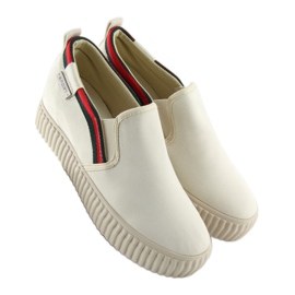 Sneaker Slip-On beige 107-40 Beige 2