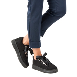 Schwarze Wildleder-Sneakers 2