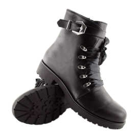 Schwarze Stiefel und ein Band schwarz FC-H125 Black 2