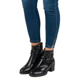 VINCEZA Schwarze Damenstiefel 1