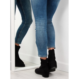 Schwarze Stiefel mit niedrigem Absatz F184 Schwarz 1