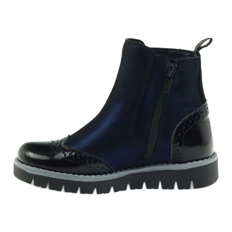 Schwarze Stiefel Ren But 3313 isoliert navy blau 2