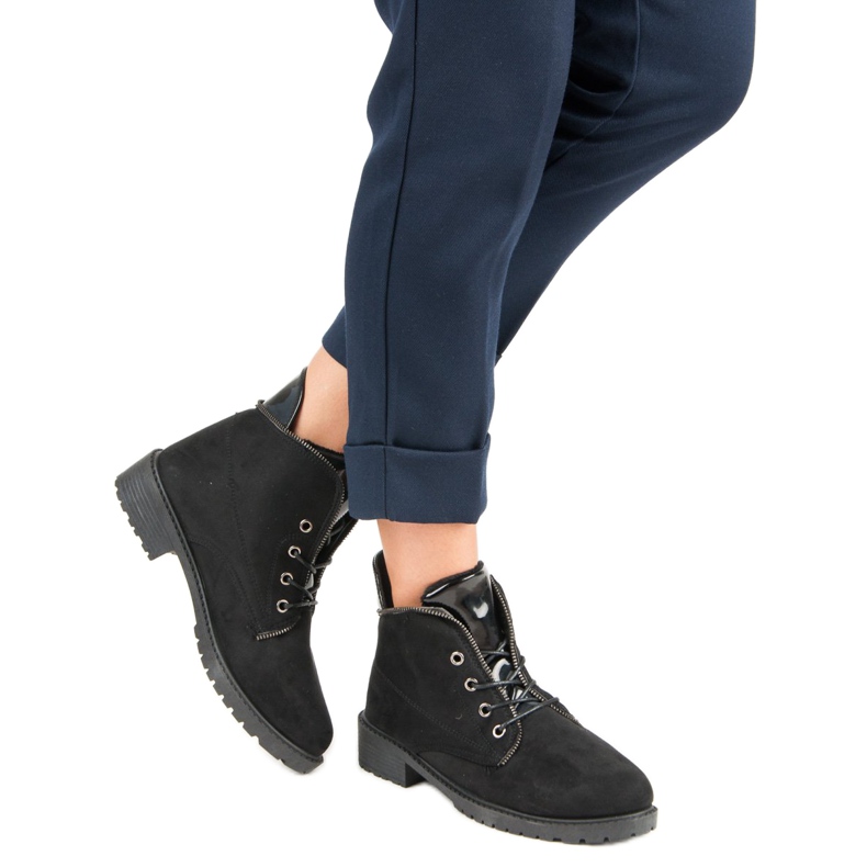 Balada Schwarze, gebundene Stiefel 2