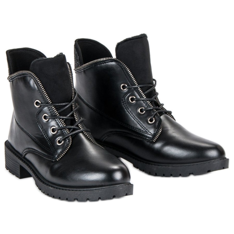 Balada Schwarze, gebundene Stiefel 1