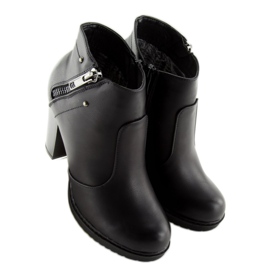 Schwarze Stiefeletten FC-25 schwarz 1