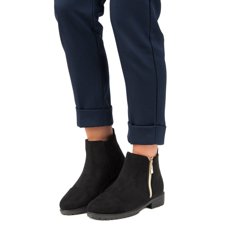 Schwarze Freizeitstiefel 1