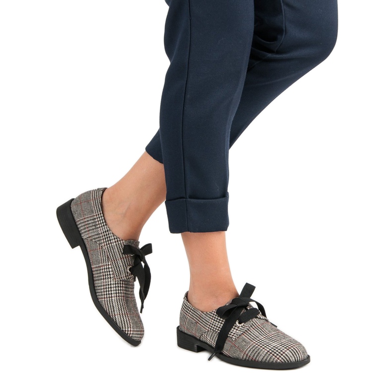 Gebundene karierte Schuhe VICES grau 2