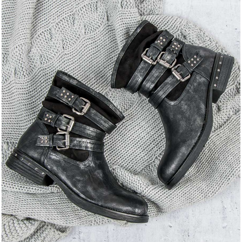 Kayla Schwarze Arbeiter 1