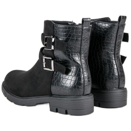 Kayla Schwarze Arbeiter 2