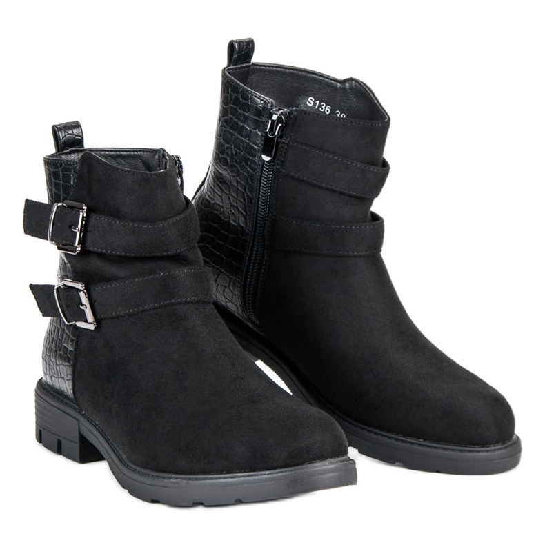 Kayla Schwarze Arbeiter 1