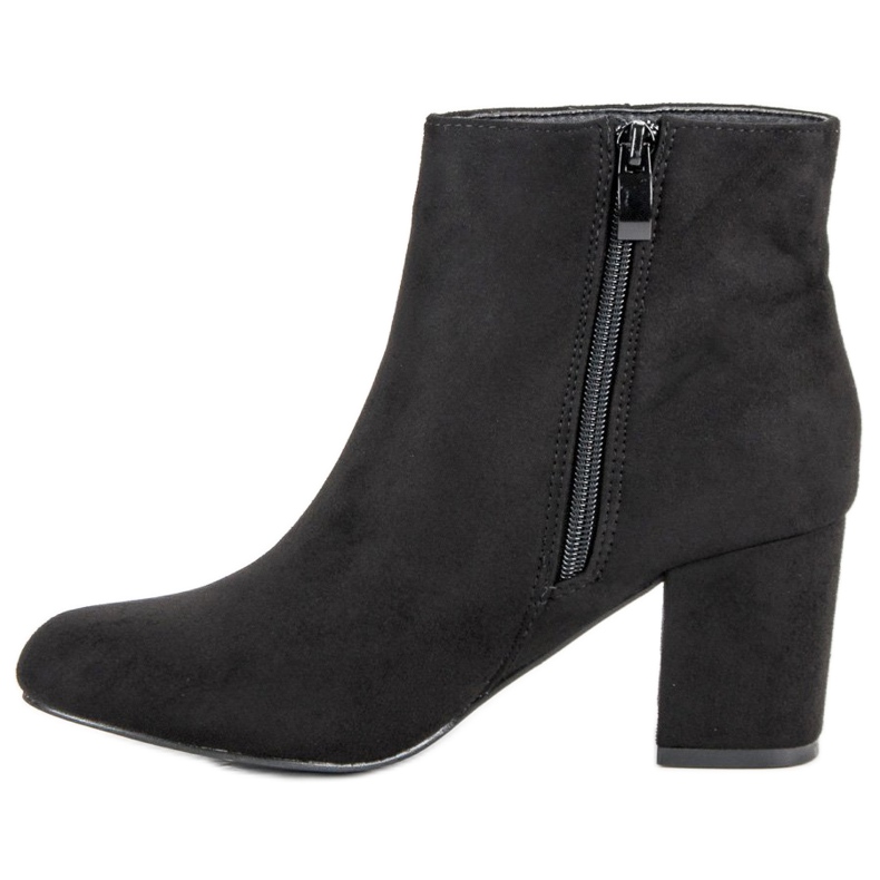 Mannika Wildleder Booties auf einer Bar schwarz 1